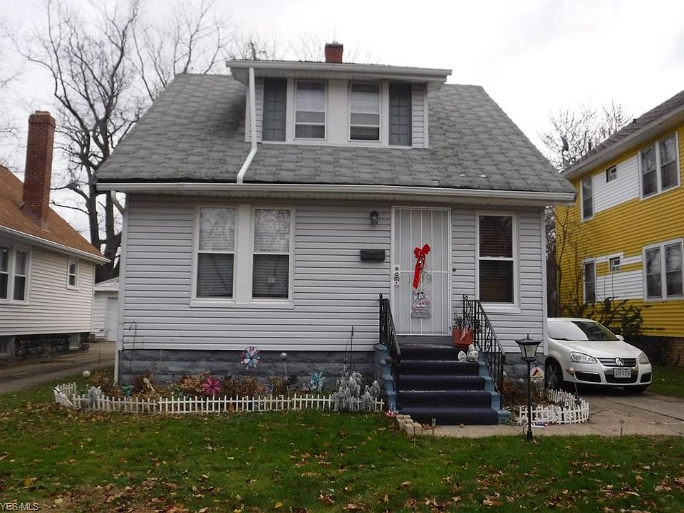1st image of 1139 E 169th St