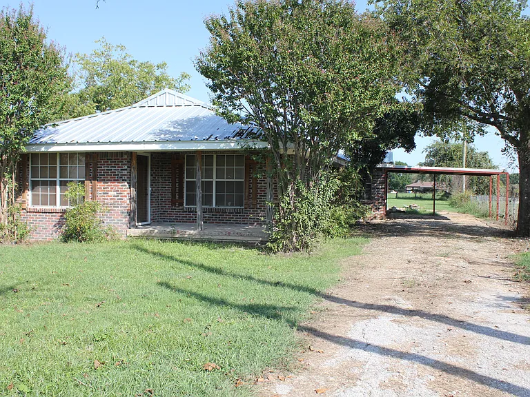 22240 N Highway 281 — Photo 18