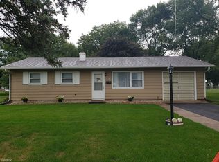 5407 Wyoming Dr SW, Cedar Rapids, IA 52404