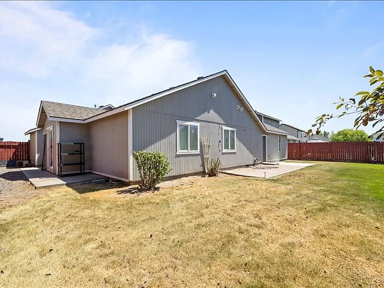5708 Ochoco Ln — Photo 20