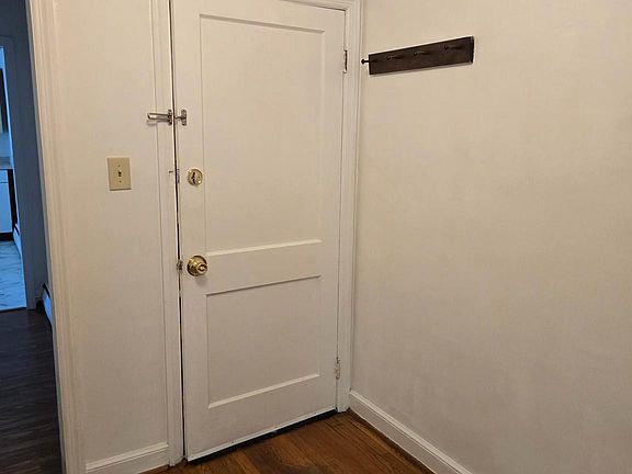 2nd image of 618 Biggs Ave