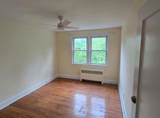 6148 Parkway Dr #B, Baltimore, MD 21212