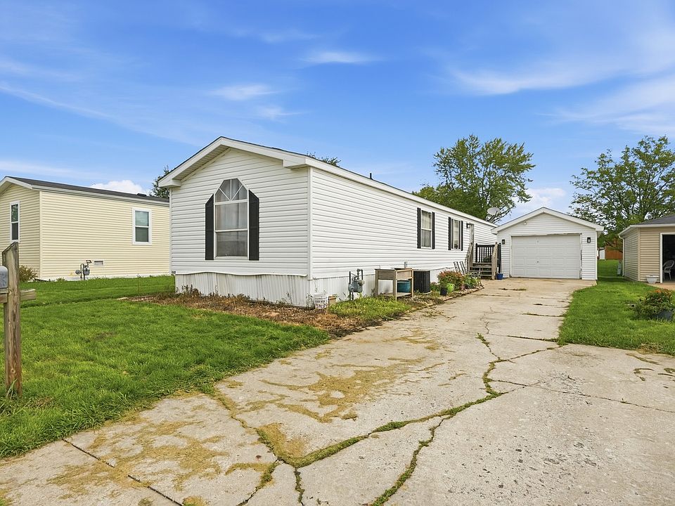 1st image of 141 Flamingo Dr