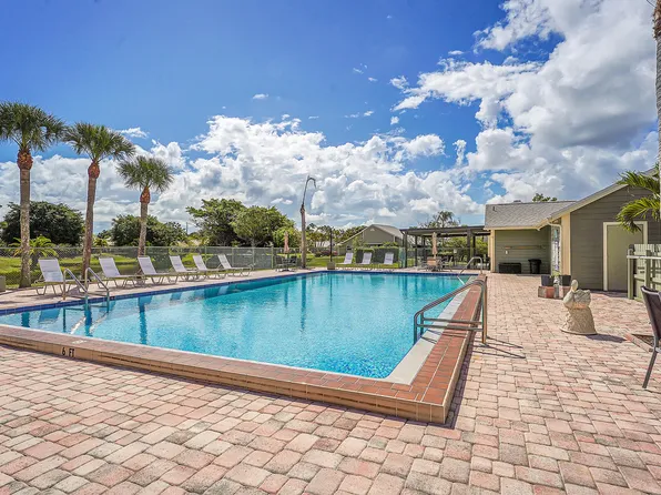 1543 SE Dewberry Court, Port St Lucie, FL 34952
