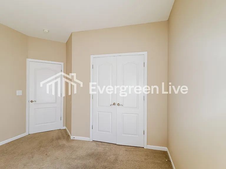 1798 Bradford Ln — Photo 13