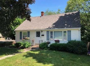 8 Viele Ave, Worcester, MA 01605