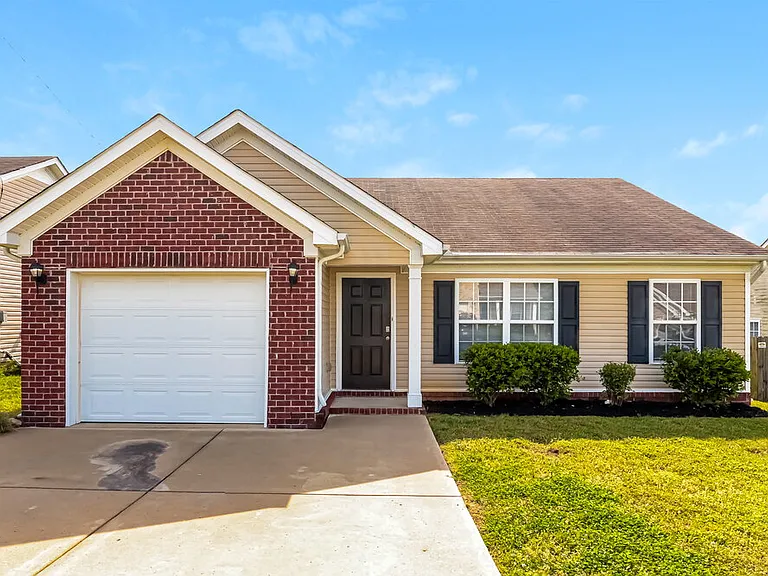 165 Howard Woody Dr — Photo 1