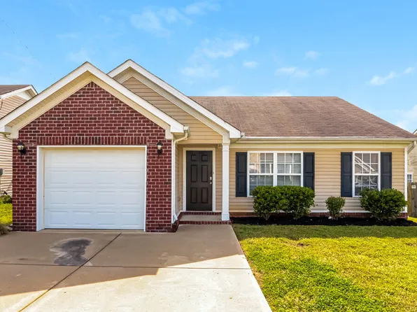 165 Howard Woody Dr, La Vergne, TN 37086