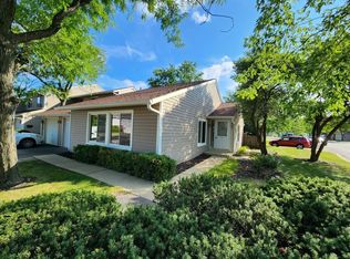 547 Alton Ct #547, Carol Stream, IL 60188