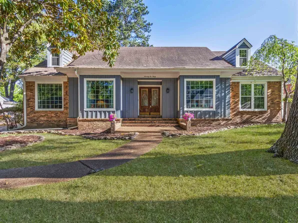 7630 Blackberry Farm Rd, Germantown, TN 38138
