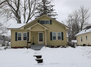 195 Brookridge Dr, Rochester, NY 14616