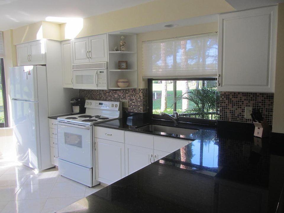 1st image of 17138 Waterbend Dr APT 117