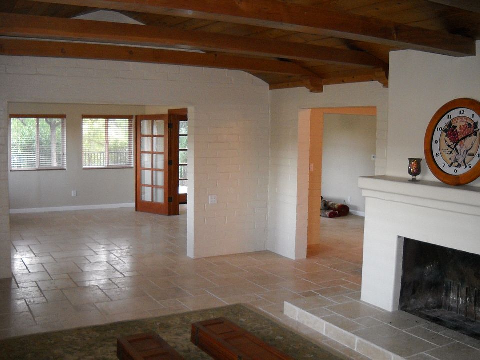 1st image of 28128 Laura La Plante Dr