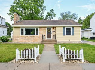 66 S Blackhawk St, Janesville, WI 53545