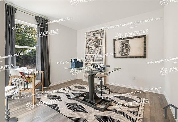 5th image of 102 W Pliler St #100