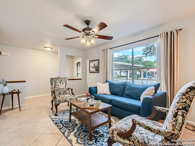 1st image of 3002 ARAGON DR