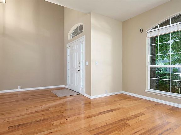 3rd image of 3519 Palomar Valley Dr