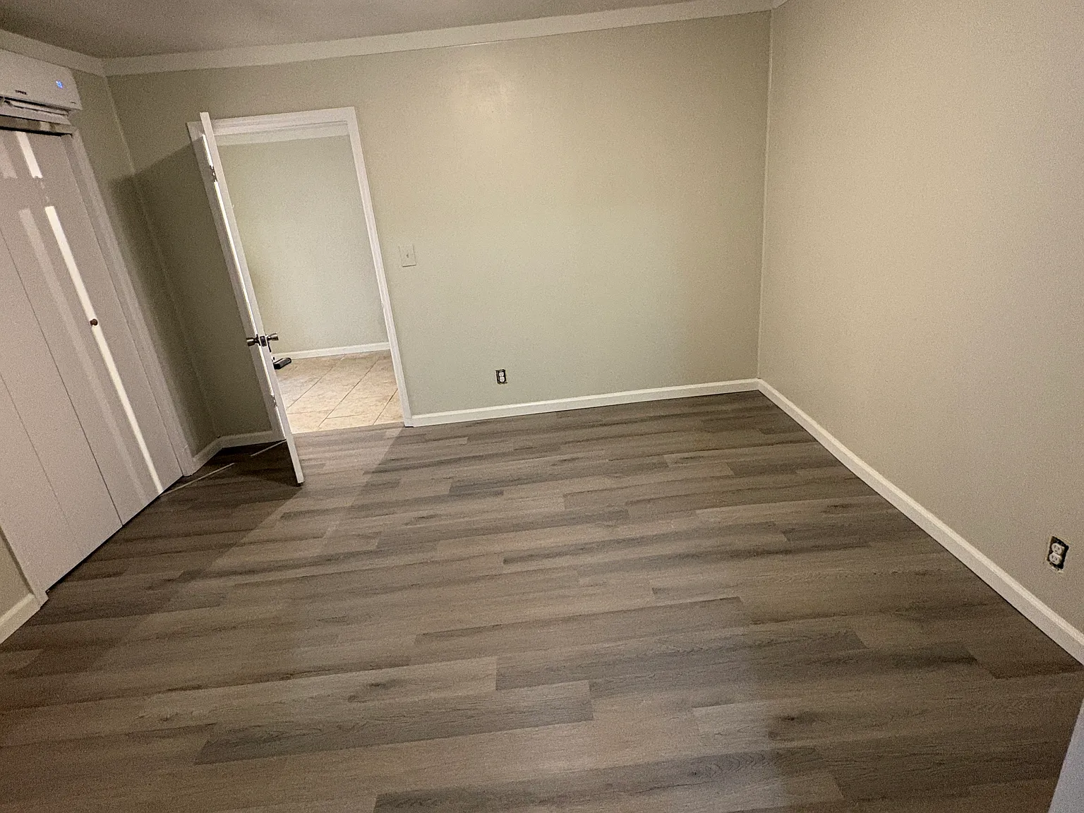 1 bed, 450 sqft, $1,000 — Photo 2