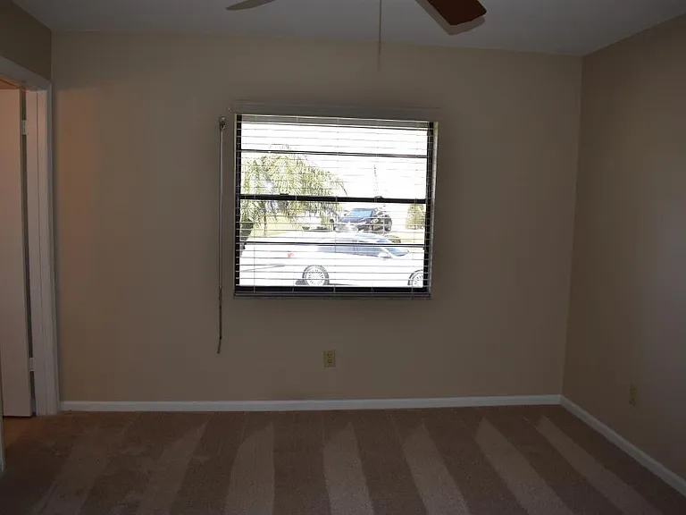 102 Wintersong Ln — Photo 10