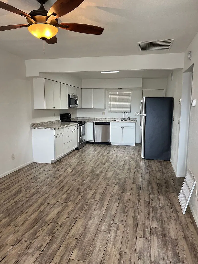2 bed, 1.0 bath, 760 sqft, $1,175 — Photo 2