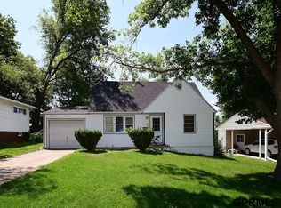 4515 Hascall St, Omaha, NE 68106