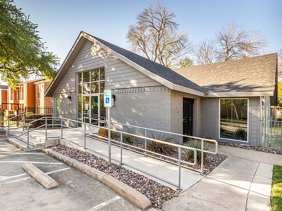 5Fifty Apartments Homes Leasing Center