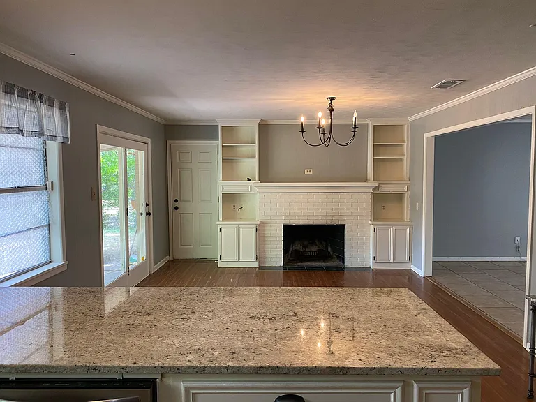 600 Bellaire Dr — Photo 20