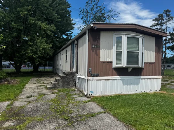 1752 Blue Jay Cir, Ashtabula, OH 44004