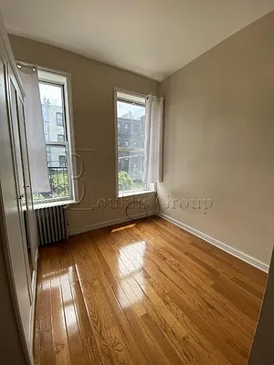 Rented by Bouklis Group | media 17