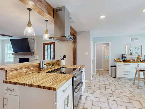 5th image of 2067 Cranbrook Dr