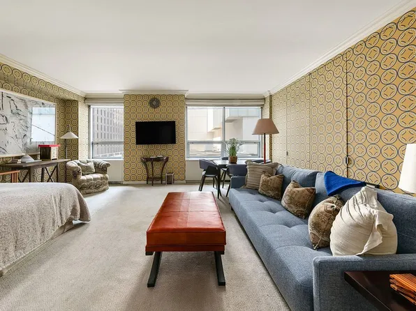 15 W 53rd St #9K, New York, NY 10019