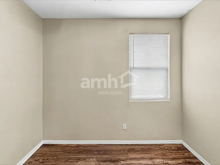 15342 W Morning Glory St — Photo 8