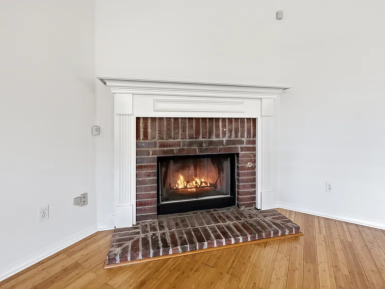 11211 S 2nd St — Photo 14
