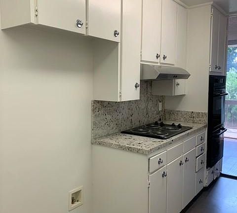 2nd image of 1932 Overland Ave #208A