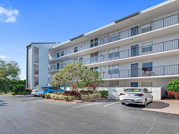 2nd image of 6675 S Oriole 3020 Boulevard S #3020
