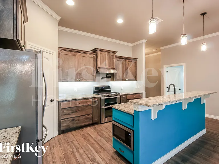 8401 NW 160th Ct — Photo 7