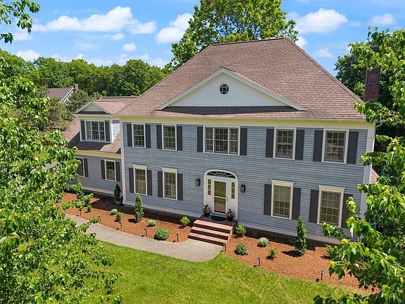 3rd image of 9 Bragg Rd