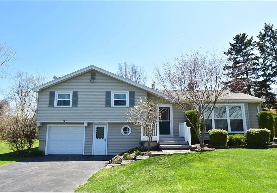 1st image of 1293 Lake Rd