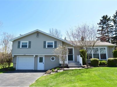 1293 Lake Rd, Webster, NY, 14580
