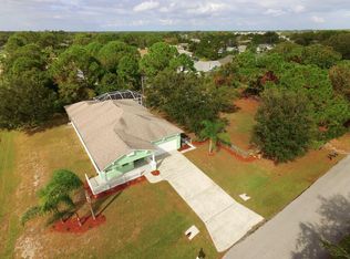 466 Peterson St, Sebastian, FL 32958