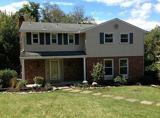 673 Aljo Dr, Pittsburgh, PA 15241