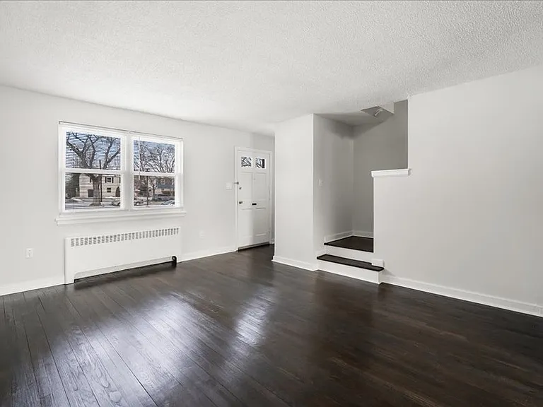 Haddon Hills Apartments — Photo 32