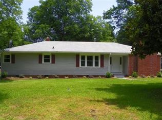 108 Weathers Cir, Fountain Inn, SC 29644