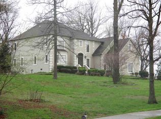 8105 Old Lovelaceville Rd, Paducah, KY 42001