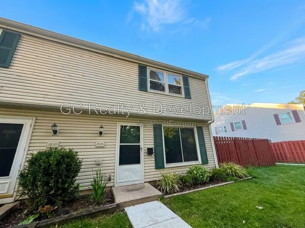 1808 Jamestown Cir, Hoffman Estates, IL 60169