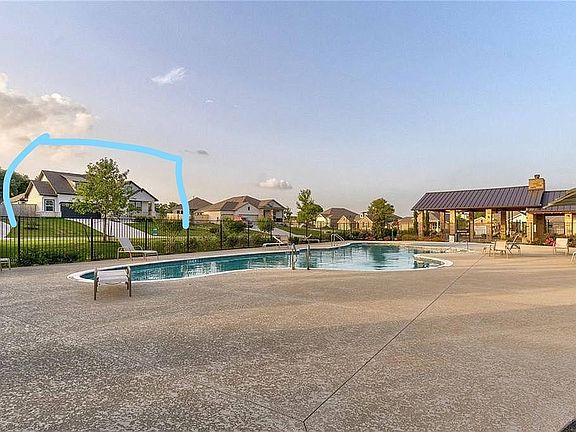 3rd image of 112 Arapaho Dr