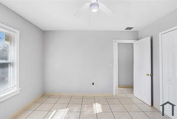 827 Paris Ave S #A — Photo 11