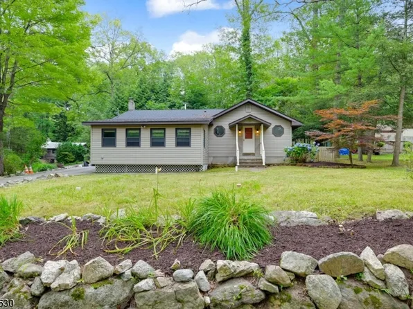 30 Wallkill Dr, Vernon Twp., NJ 07461