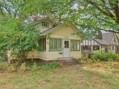 1915 34th St, Des Moines, IA, 50310