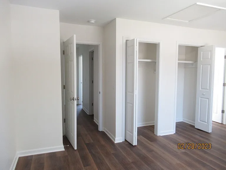251 Rast St #L8 — Photo 11